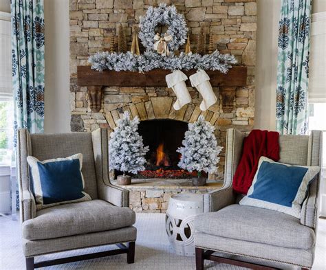 How to Hang Wreath on Stone Fireplace: A Symphony of Nature and Stone