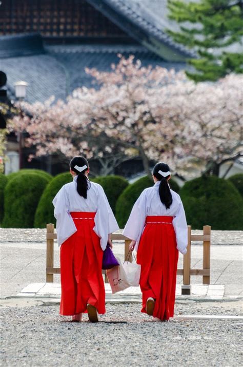 出雲大社 お土産 女子 - 神話と現代の交差点での出会い